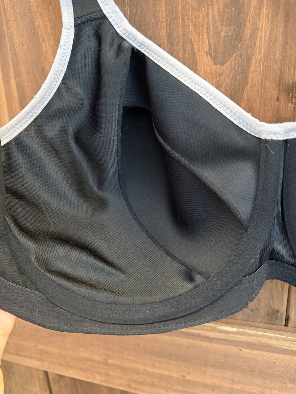 Wacoal Lindsey Sport Contour Underwire Bra - Picture 5 of 5